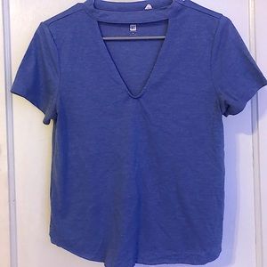 Powder blue, Me-to-We essentials tshirt blouse w/ v-neck cut out & collar. XS